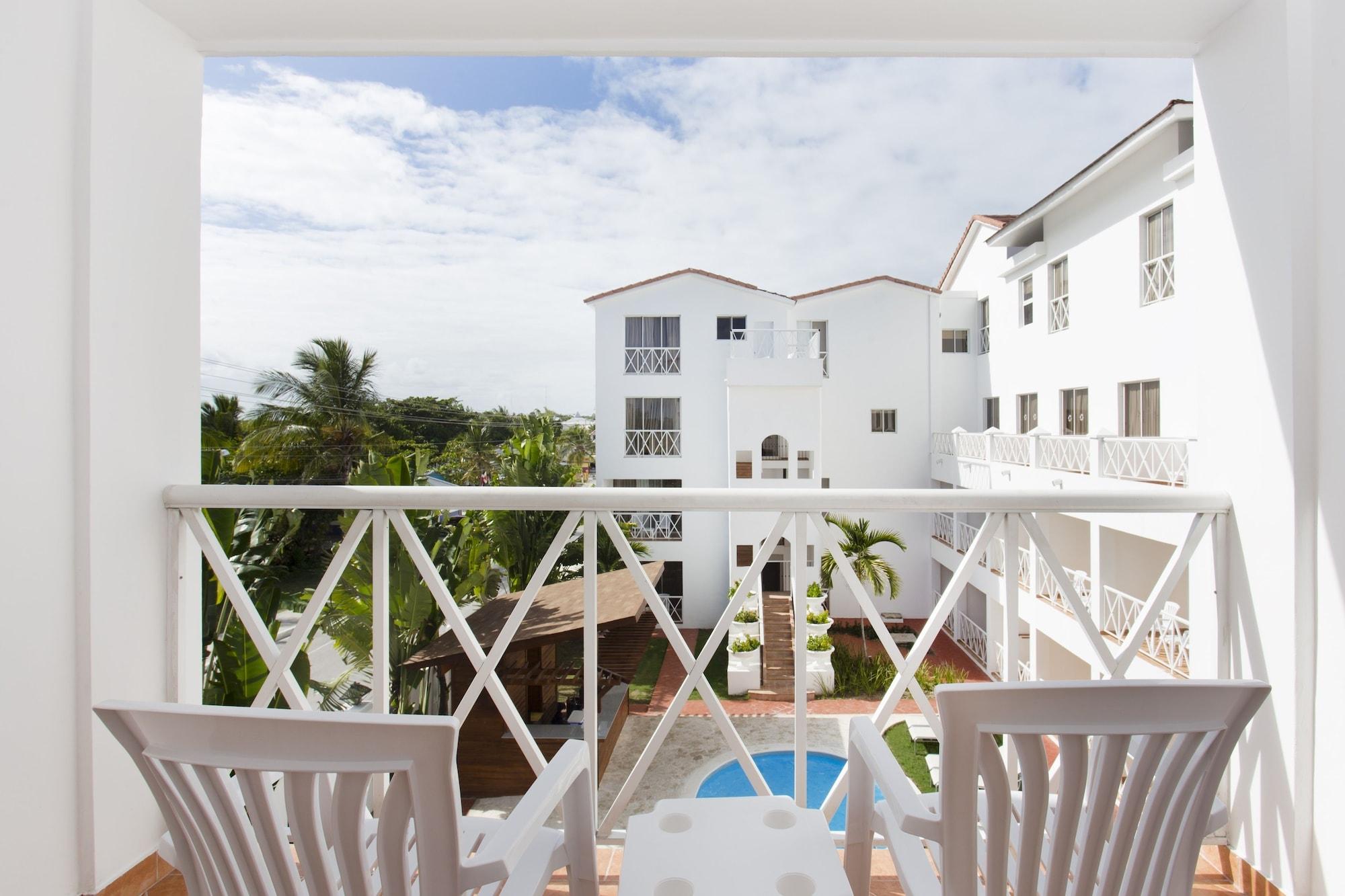 Apartamentos Punta Cana By Be Live カベサ・デ・トロ エクステリア 写真