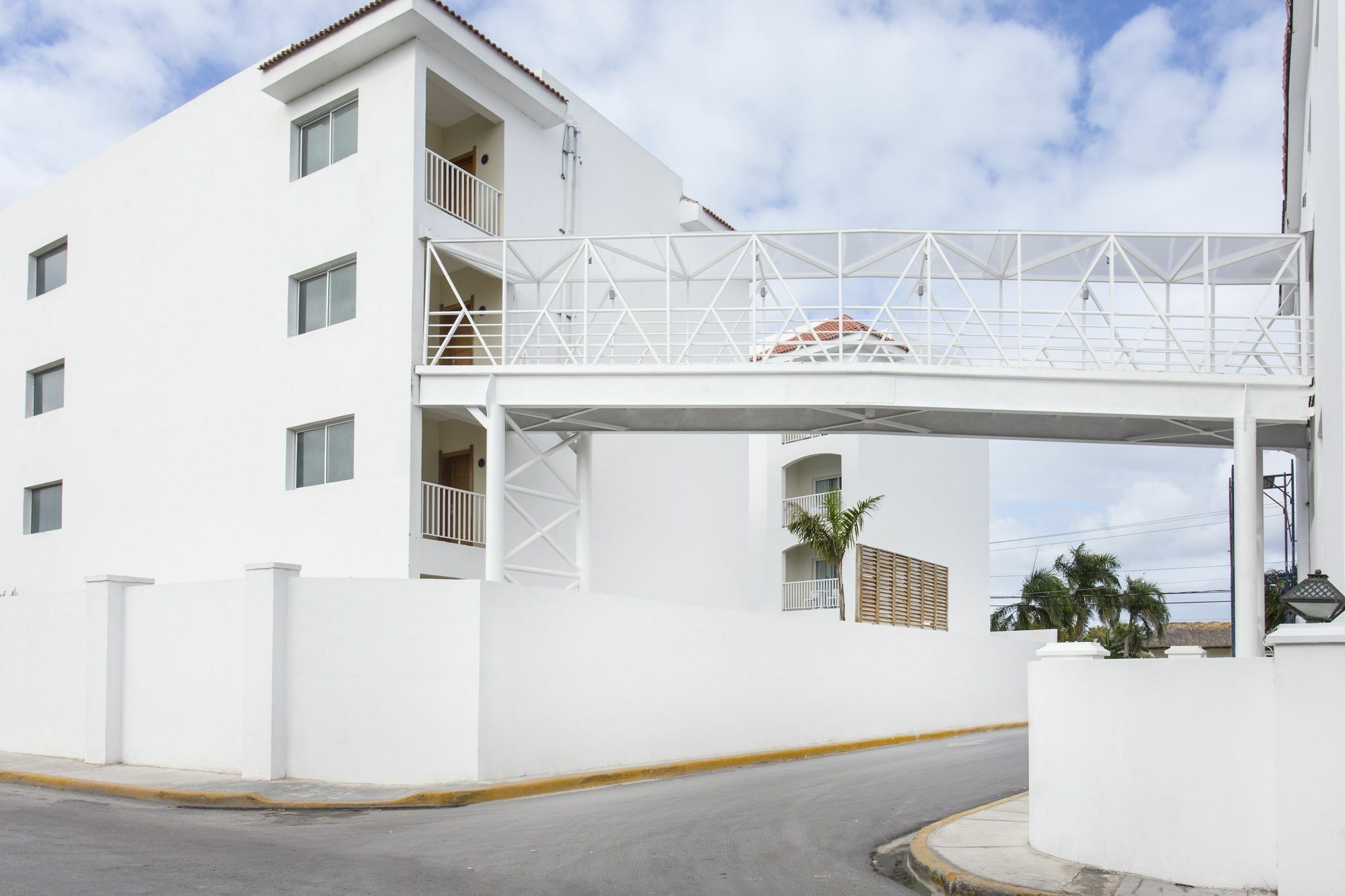 Apartamentos Punta Cana By Be Live カベサ・デ・トロ エクステリア 写真